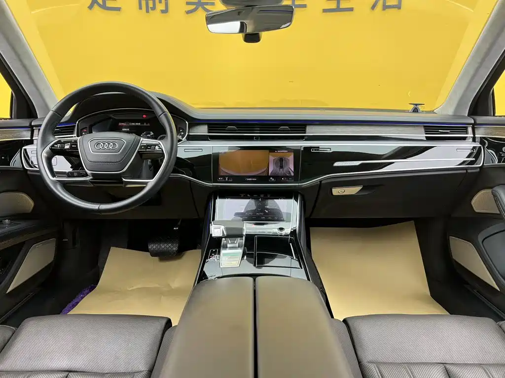 Audi A8 — фото 44