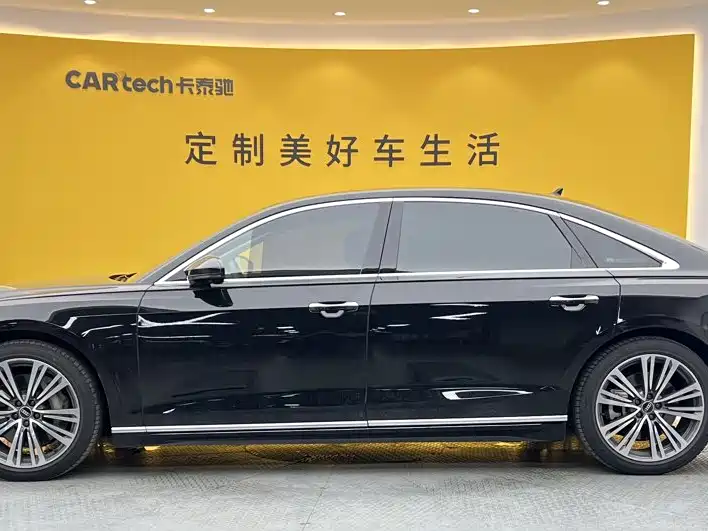 Audi A8 — фото 7