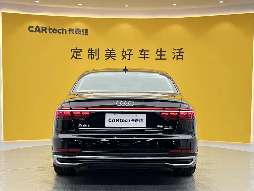 Audi A8 — фото 5
