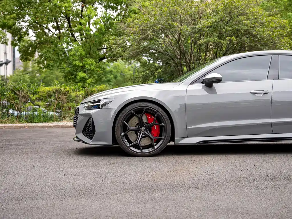 Audi RS 7 — фото 11