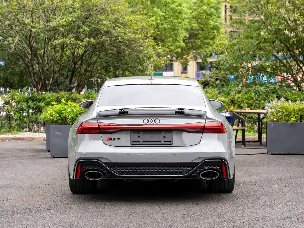 Audi RS 7 — фото 5