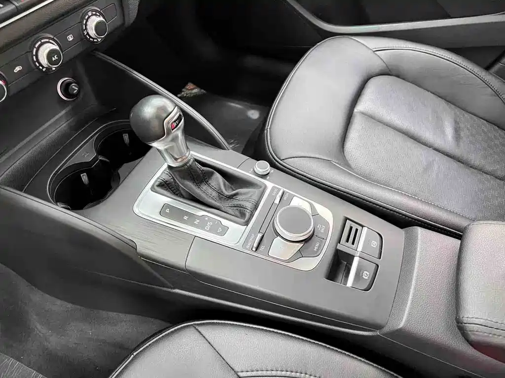 Audi A3 — фото 20