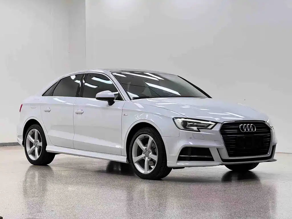 Audi A3 — фото 3