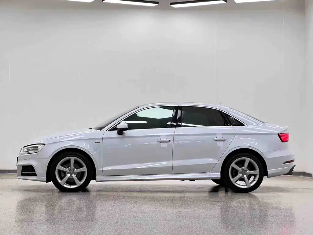 Audi A3 — фото 4