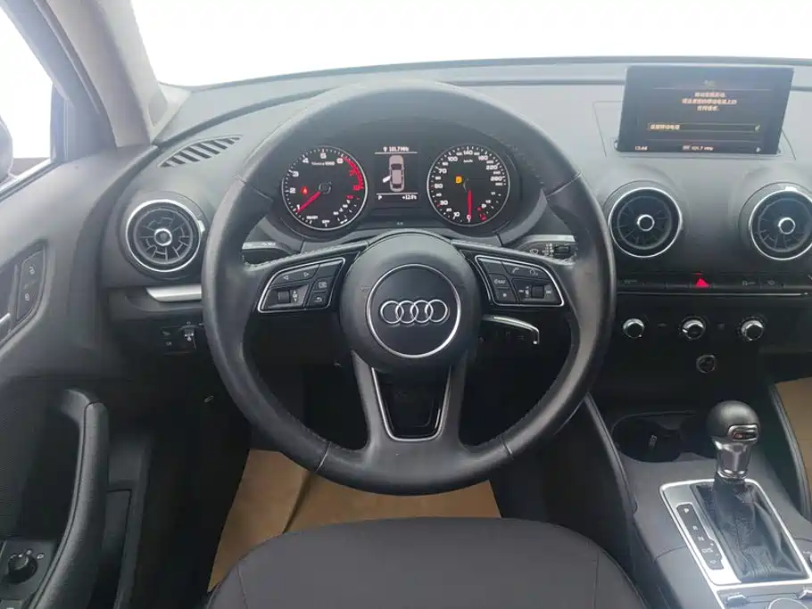 Audi A3 — фото 15