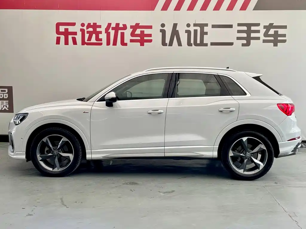 Audi Q3 — фото 3
