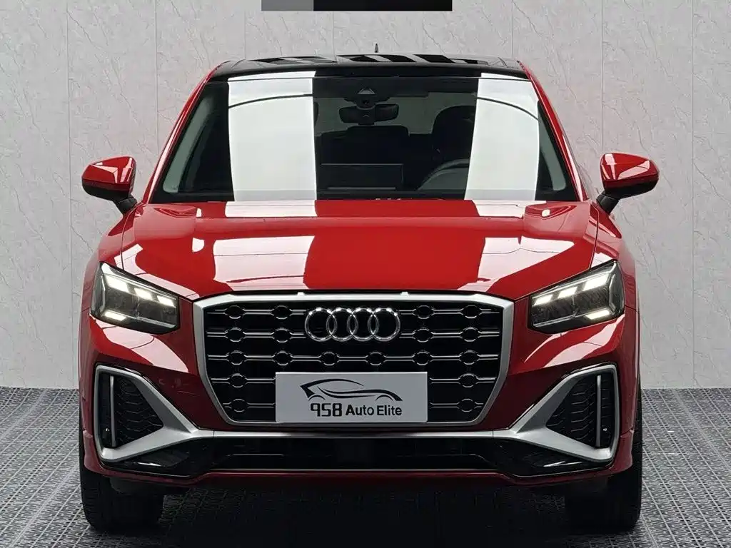 Audi Q2L — фото 2