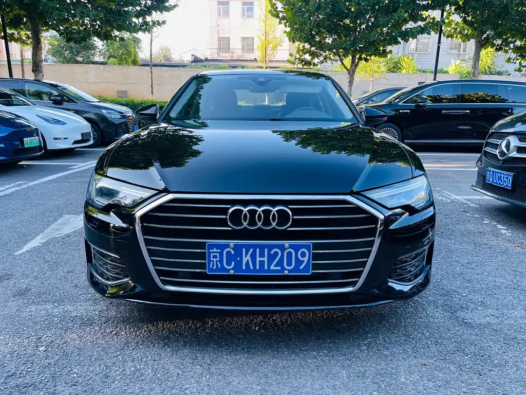 Audi A6L — фото 2