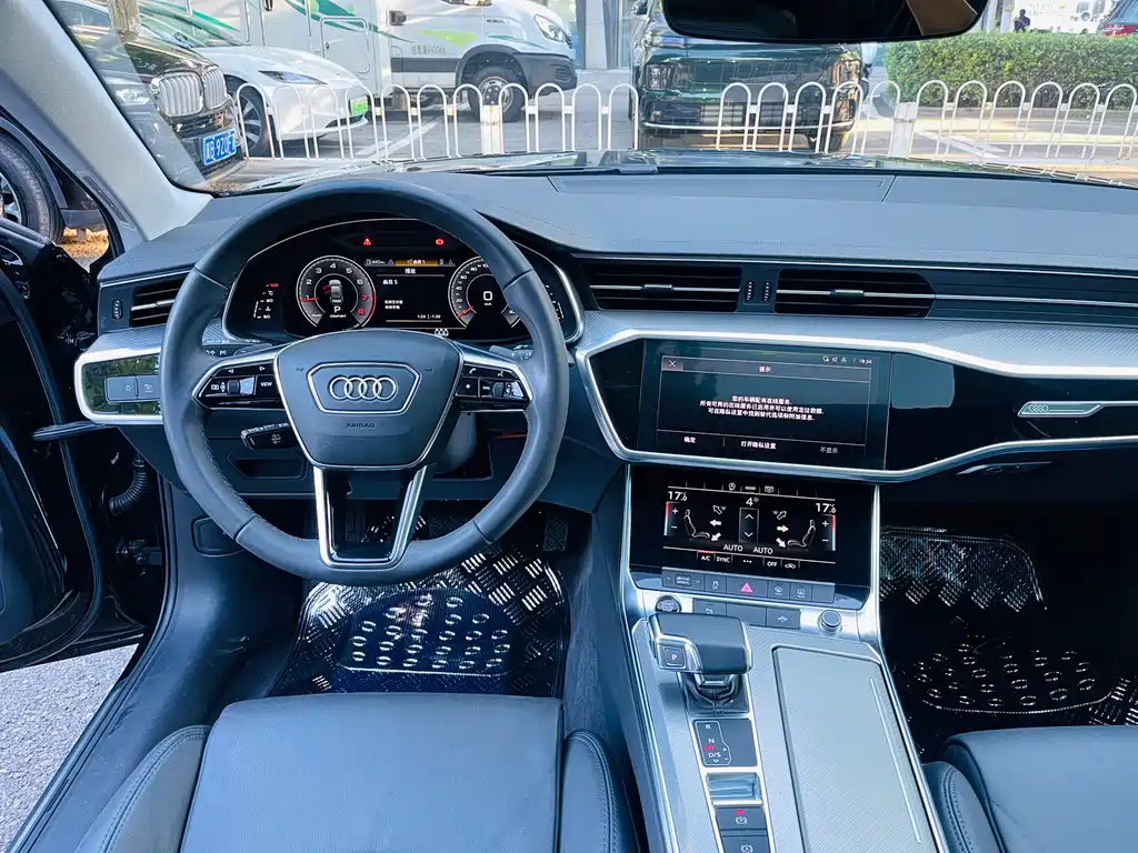 Audi A6L — фото 18