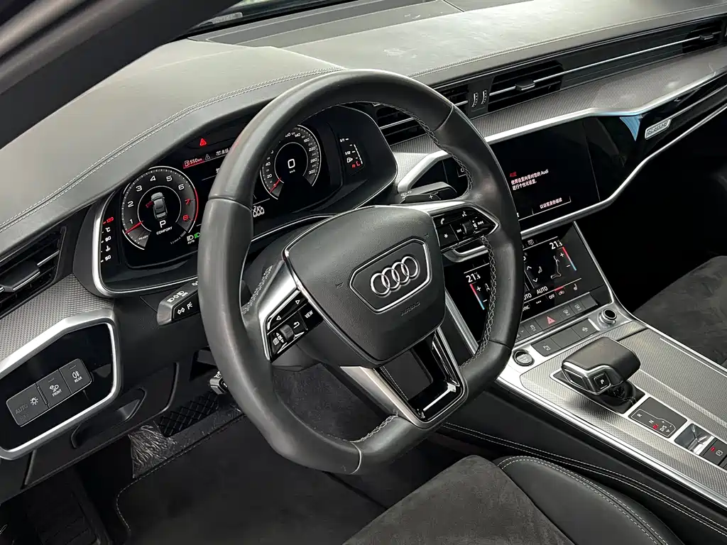 Audi A6L — фото 14