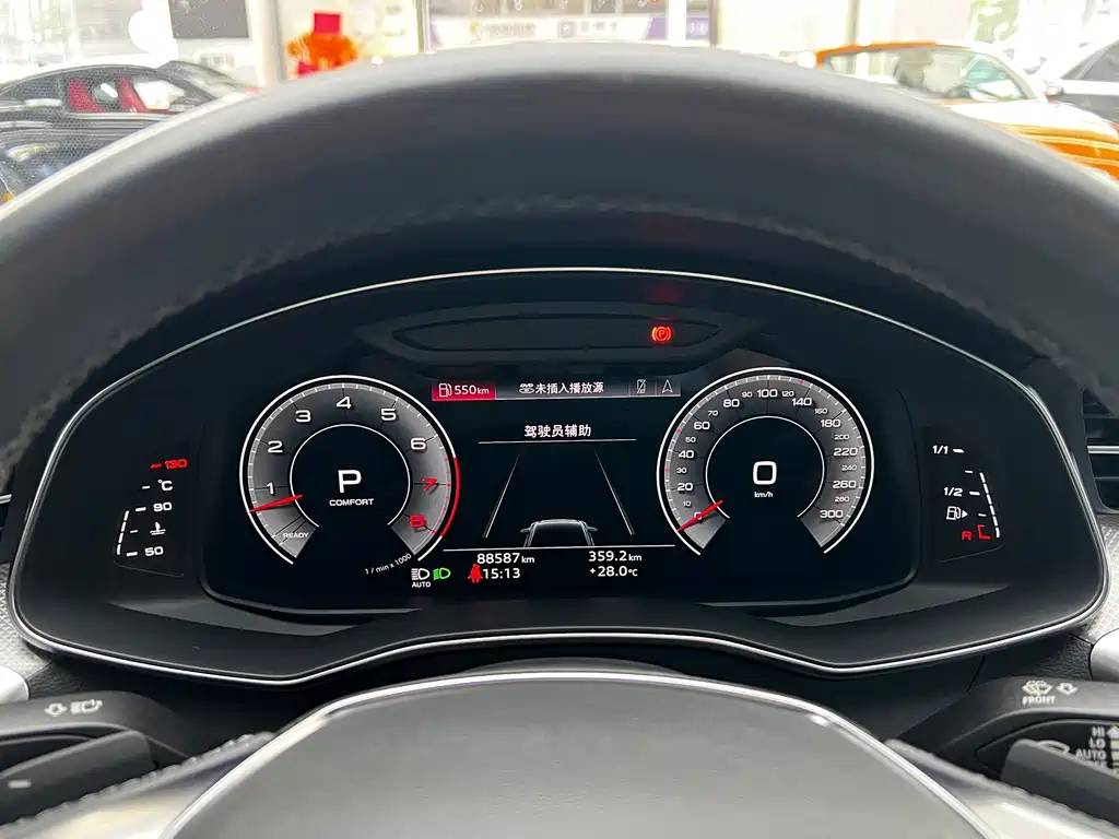 Audi A6L — фото 17