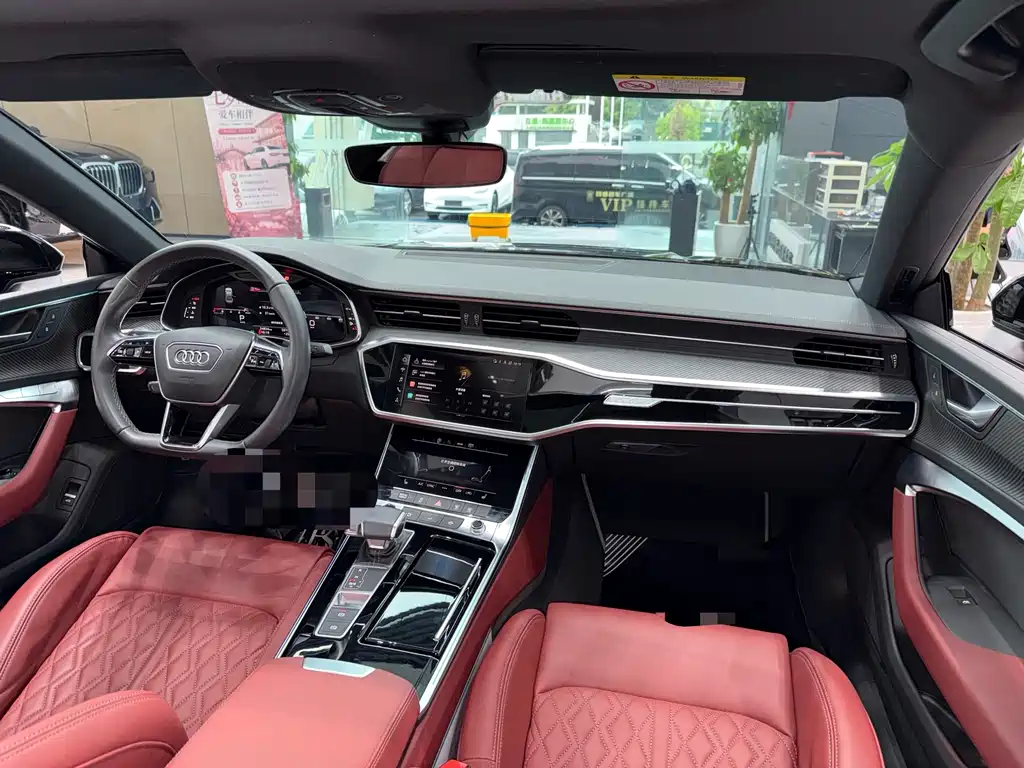 Audi A7L — фото 6