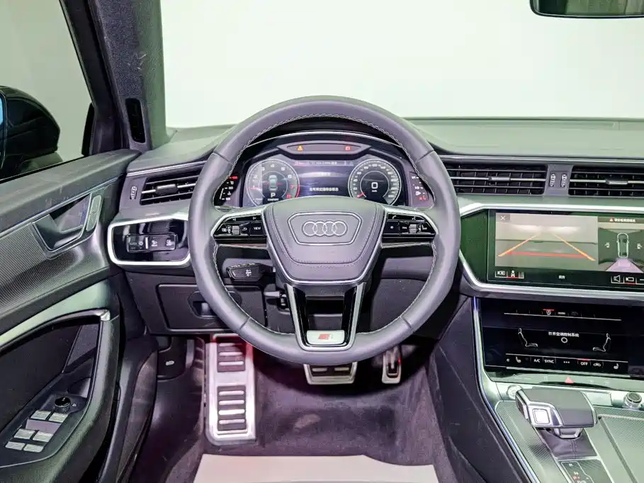 Audi A6L — фото 11