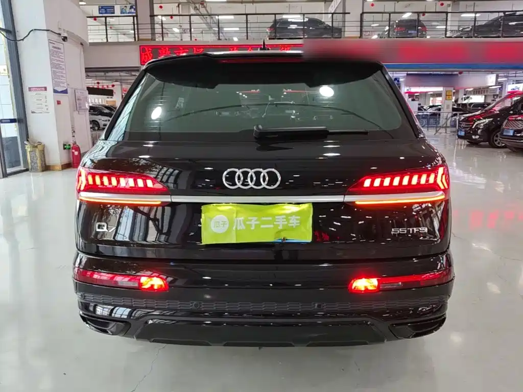 Audi Q7 — фото 6