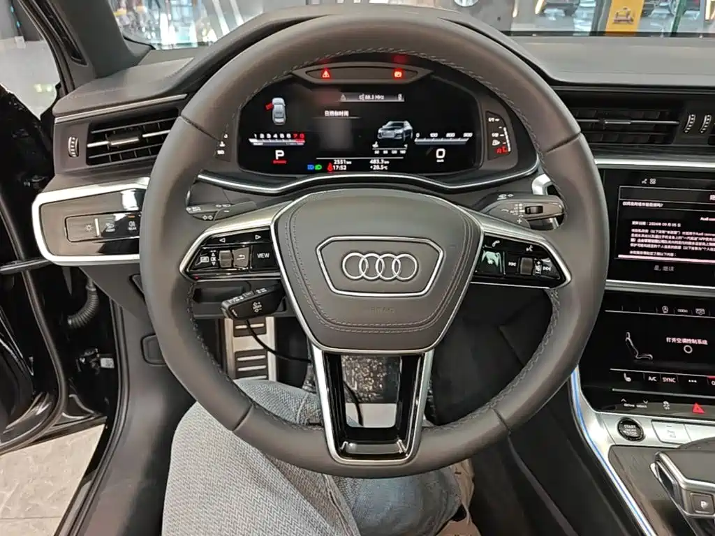 Audi A6L — фото 11
