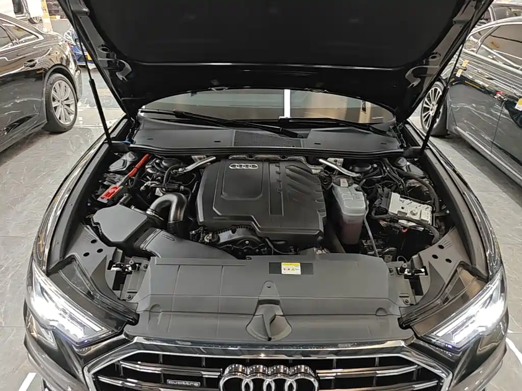 Audi A6L — фото 20