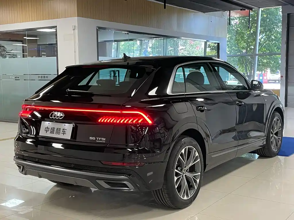 Audi Q8 — фото 26
