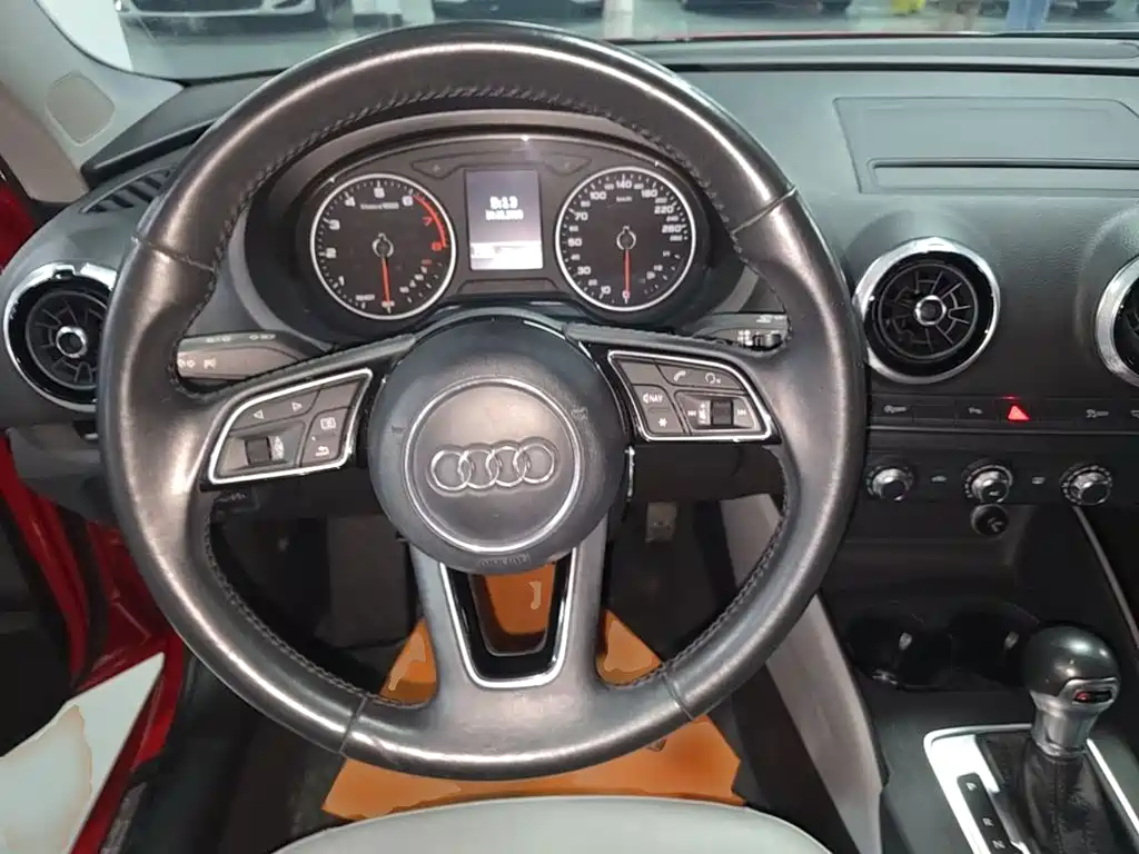 Audi A3 — фото 11