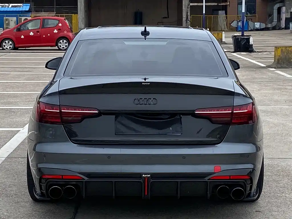 Audi A4L — фото 6