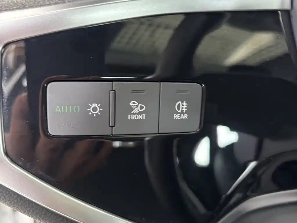Audi Q3 Sportback — фото 15