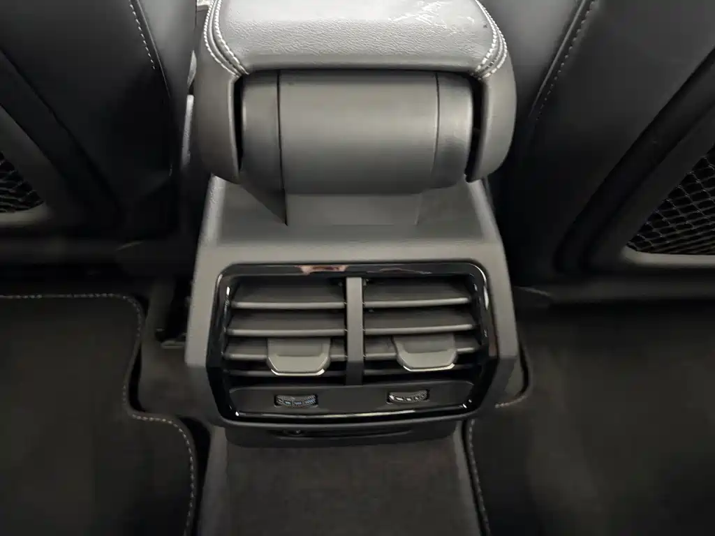 Audi Q3 Sportback — фото 20