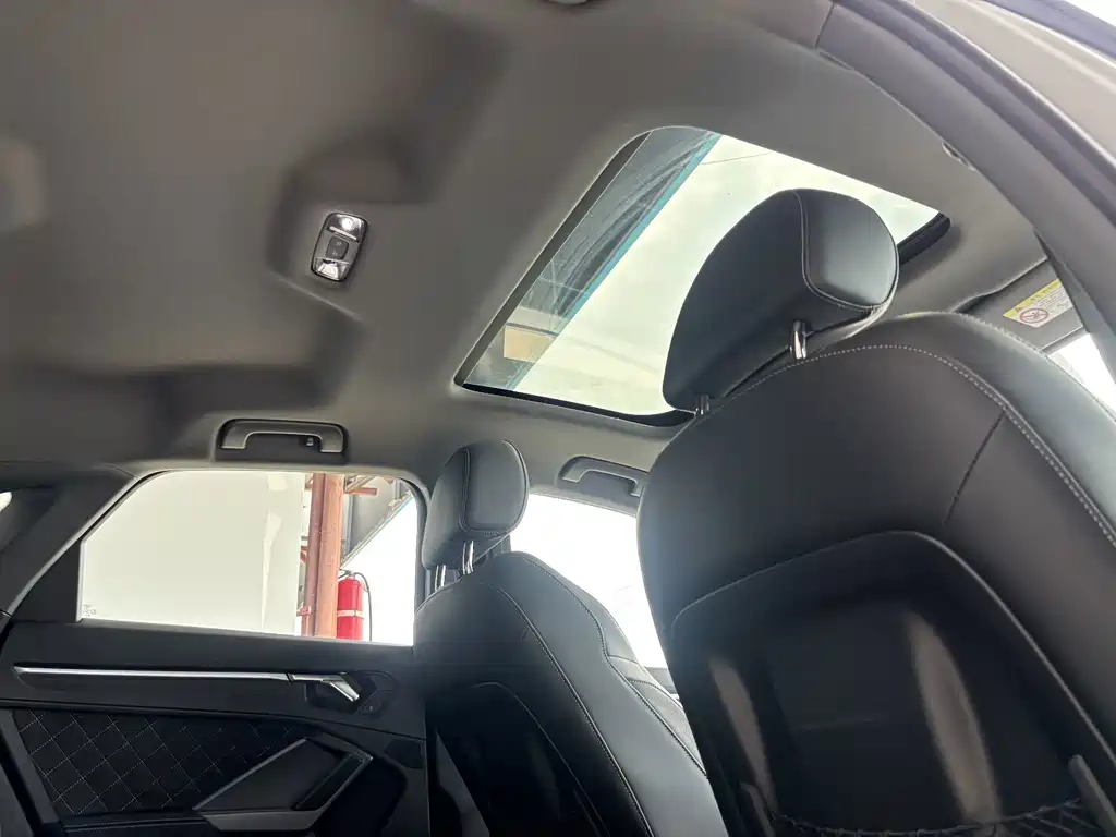 Audi Q3 Sportback — фото 29