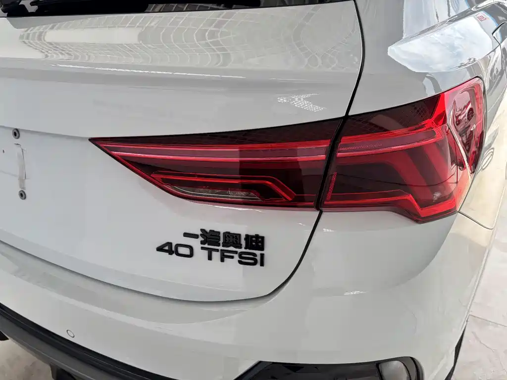 Audi Q3 Sportback — фото 9