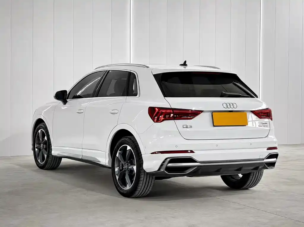 Audi Q3 — фото 6