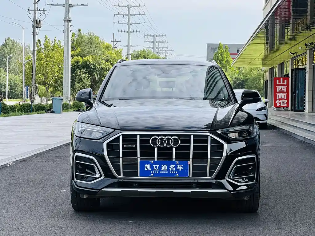 Audi Q5L — фото 2