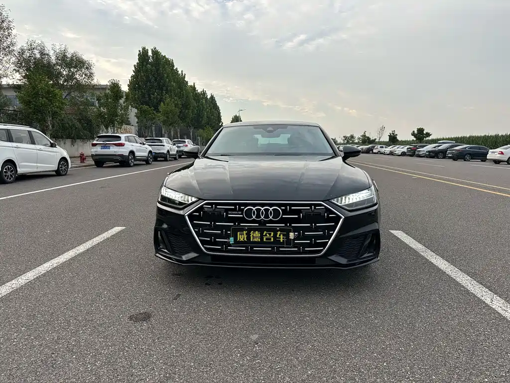 Audi A7L — фото 2