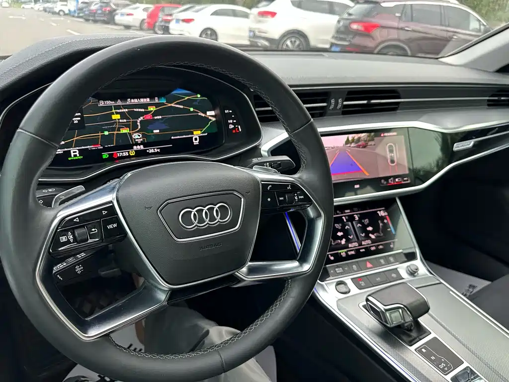 Audi A7L — фото 14