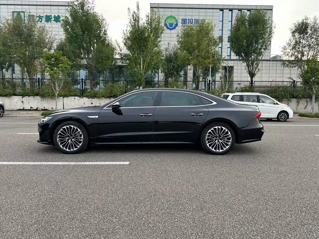 Audi A7L — фото 4