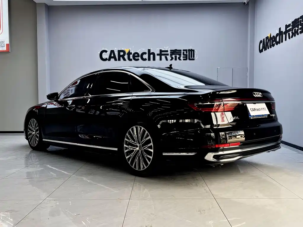 Audi A8 — фото 4
