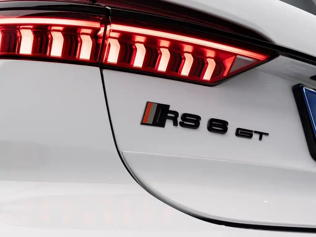 Audi RS 6 — фото 6