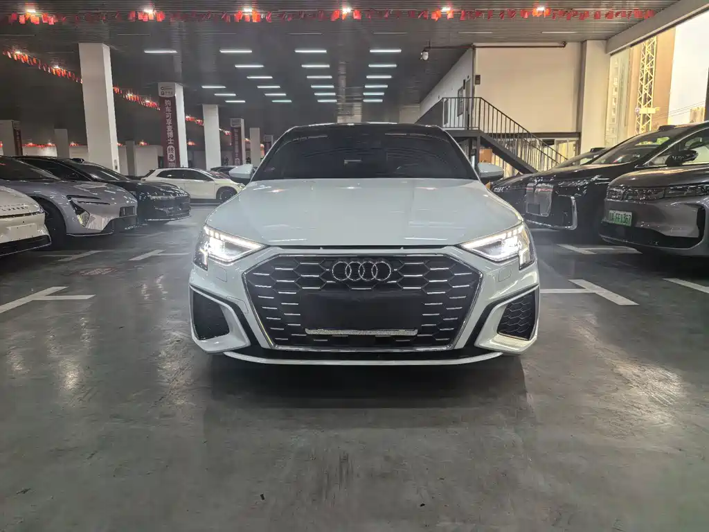 Audi A3 — фото 2