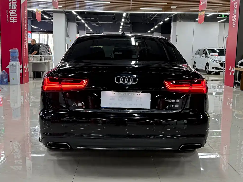 Audi A6L — фото 9