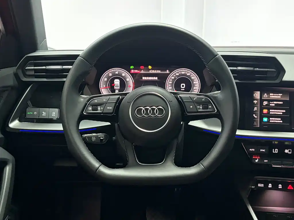 Audi A3 — фото 7