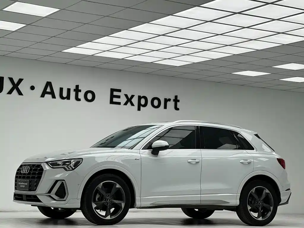 Audi Q3 — фото 5