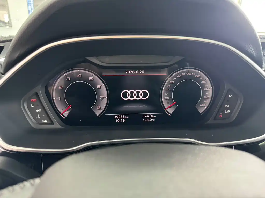 Audi Q3 — фото 19