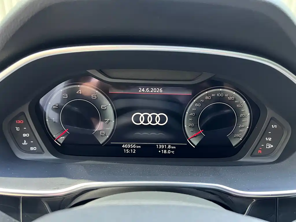 Audi Q3 — фото 27
