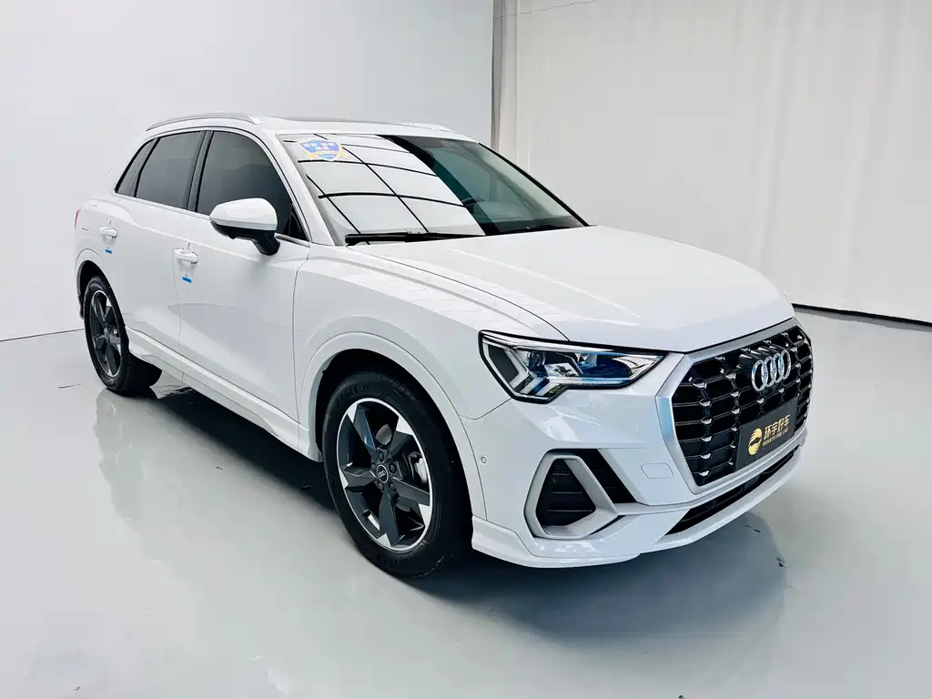 Audi Q3 — фото 3