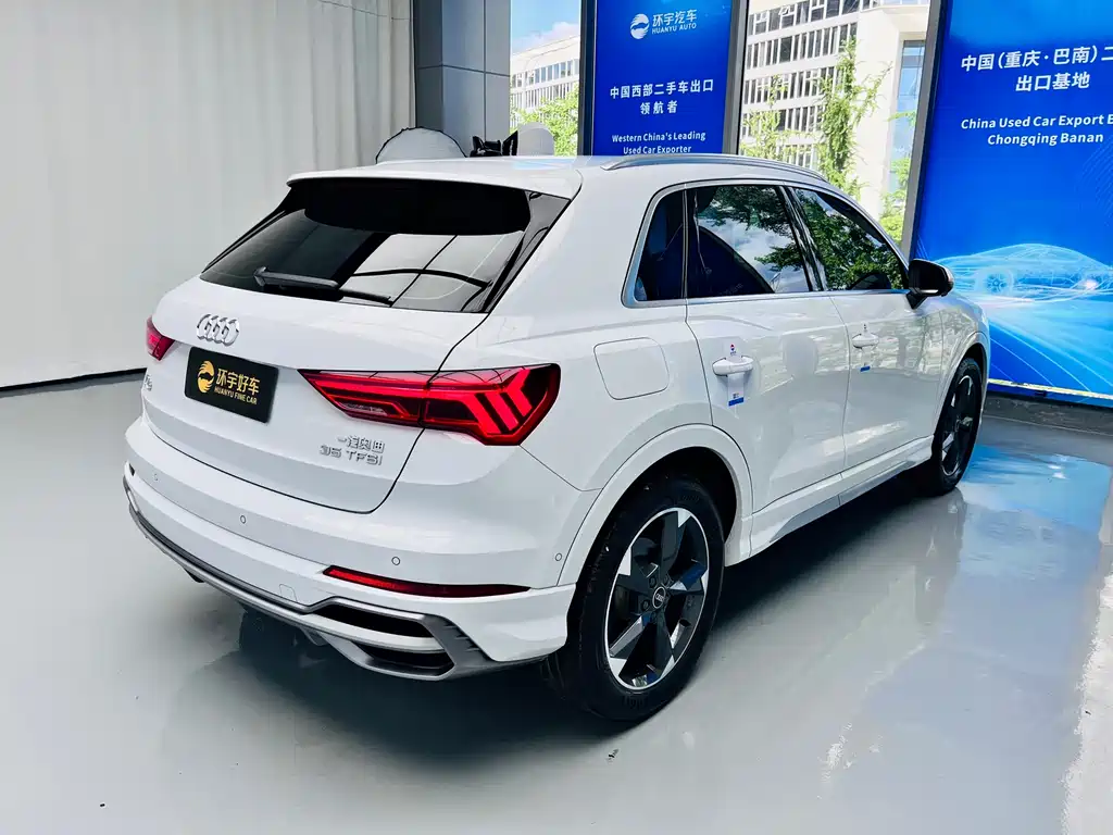 Audi Q3 — фото 8