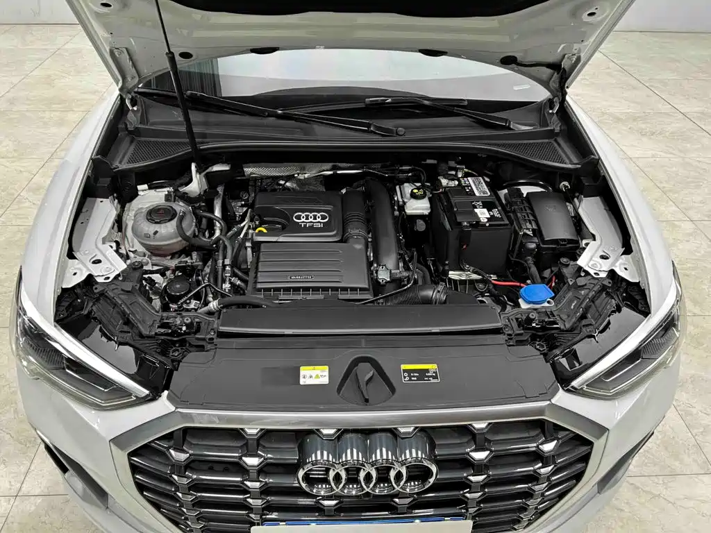 Audi Q3 — фото 21