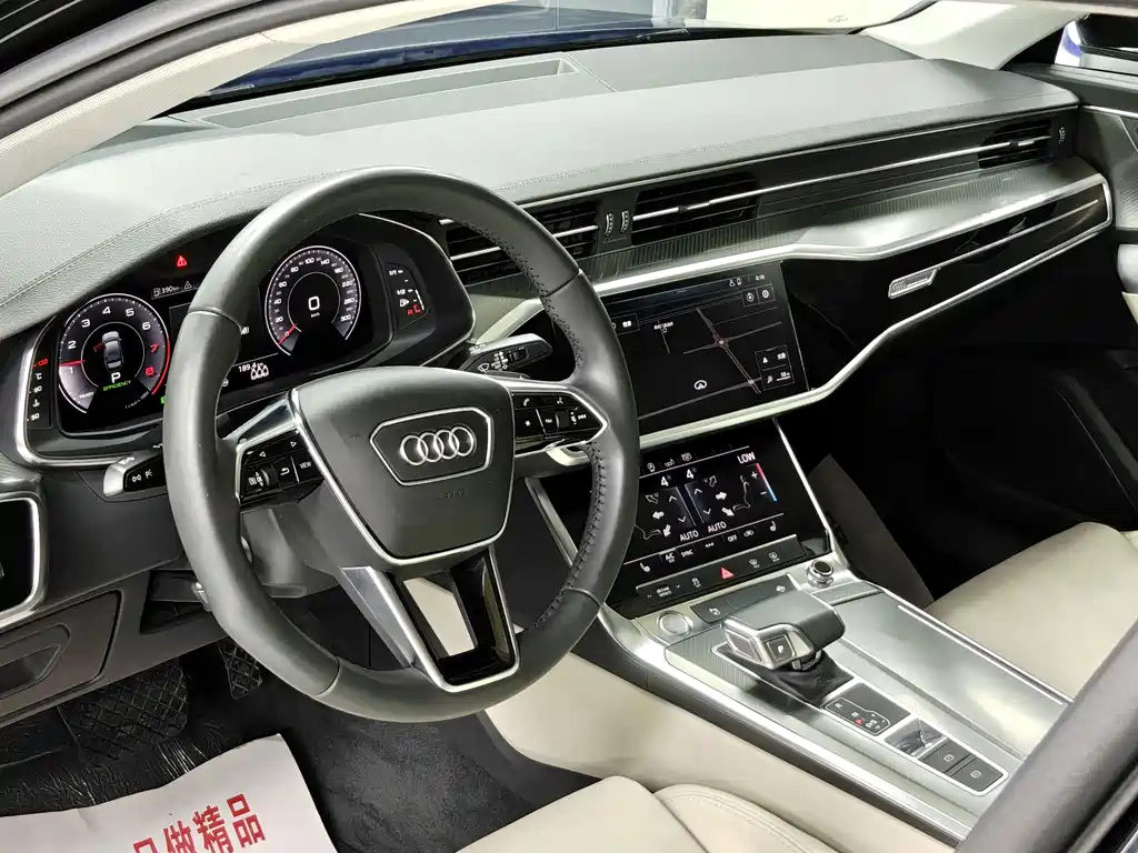 Audi A6L — фото 9