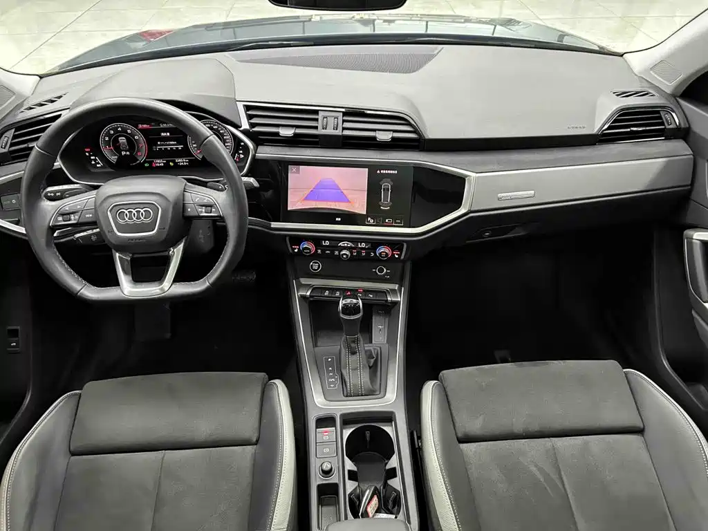Audi Q3 — фото 2