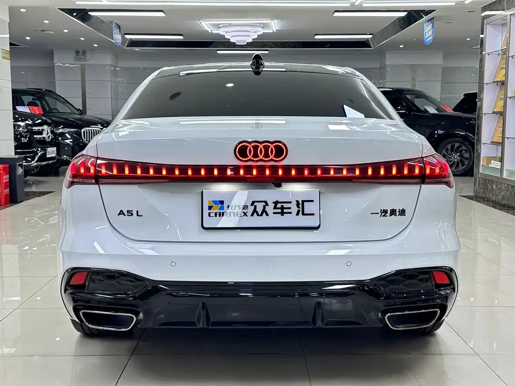 Audi A5L — фото 5