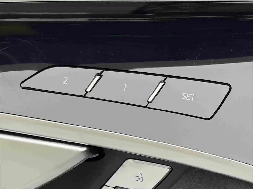 Audi A8 New Energy — фото 22