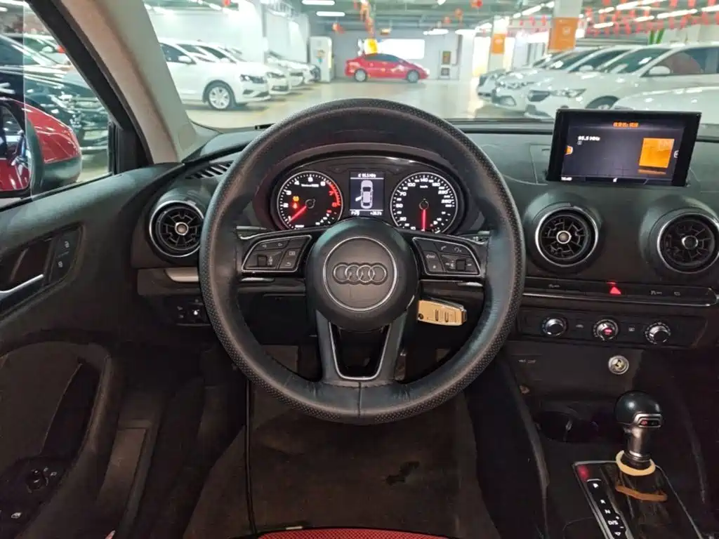 Audi A3 — фото 11