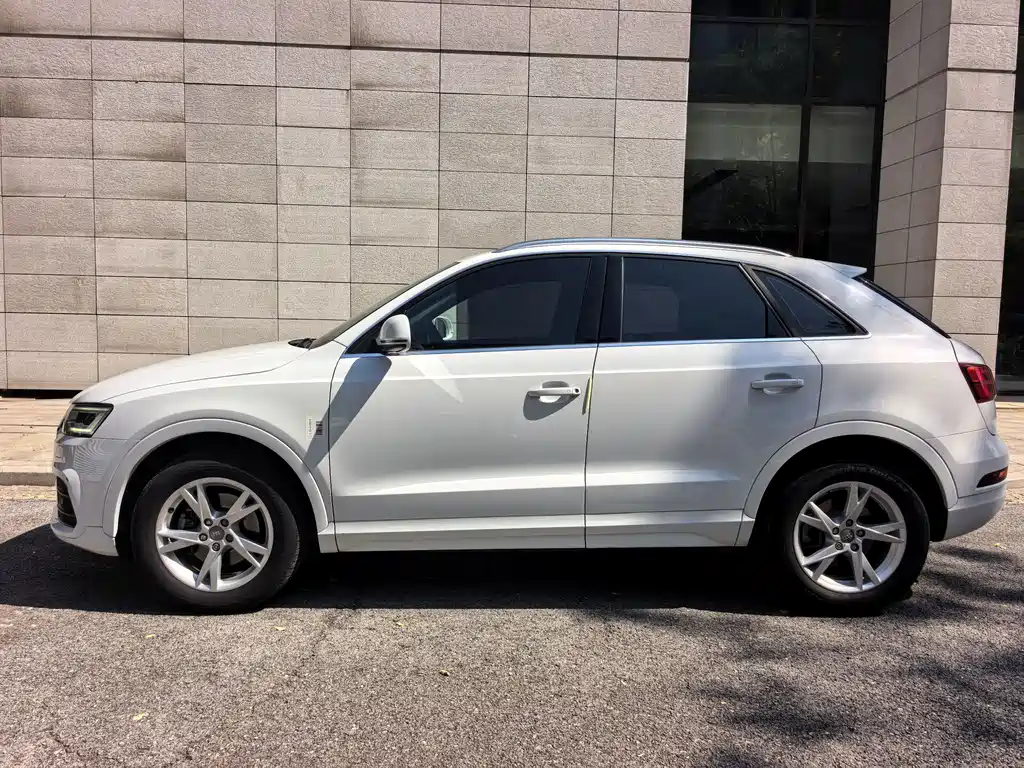 Audi Q3 — фото 3