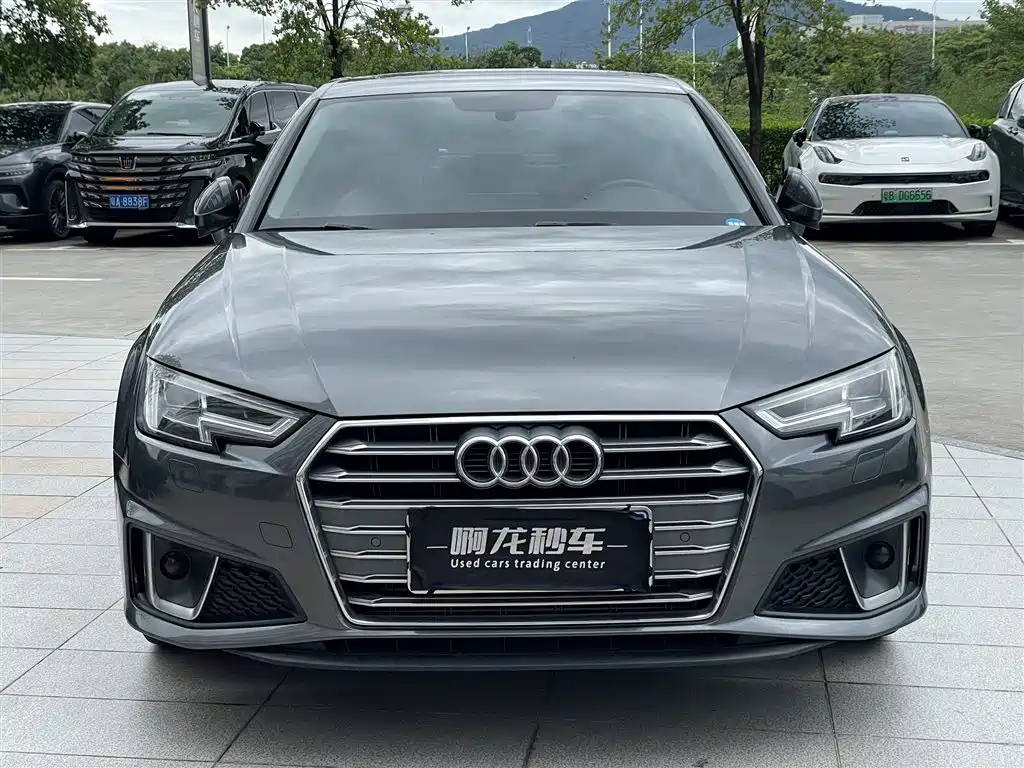 Audi A4L — фото 3